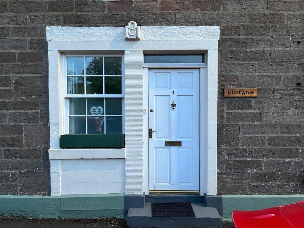 Pretty Ground Cottage In Comrie Bagian luar foto